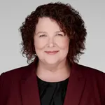 Corporate Headshot of Kelly Gooch by Richard Waine Photography